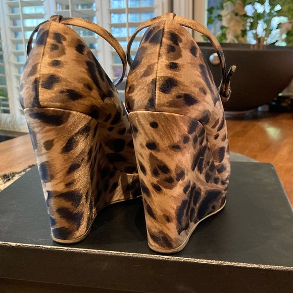 Stella McCartney leopard wedge ankle strap heel wedge 38 8 7.5 peep toe pin up - Picture 10 of 16